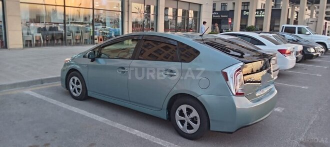 Toyota Prius 2013, 234,000 km - 1.8 l - Sumqayıt