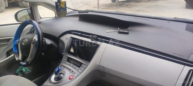 Toyota Prius 2013, 234,000 km - 1.8 l - Sumqayıt