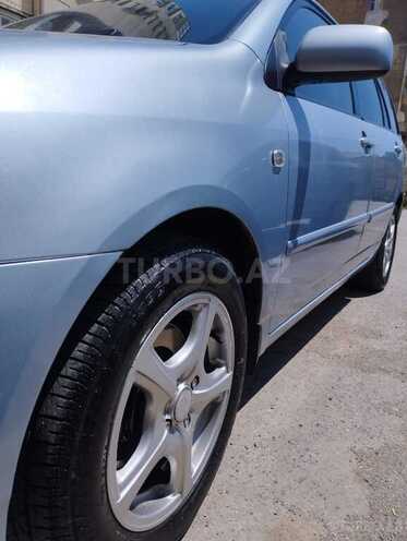 Toyota Corolla 2005, 326,000 km - 1.4 л - Bakı