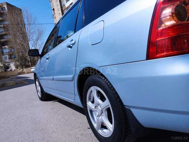 Toyota Corolla 2005, 326,000 km - 1.4 л - Bakı