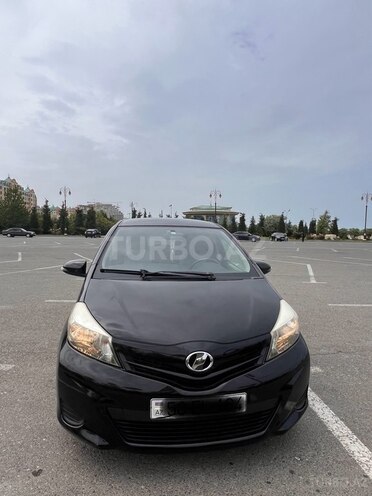 Toyota Vitz 2011, 100,000 km - 1.3 l - Bakı
