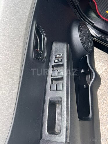 Toyota Vitz 2011, 100,000 km - 1.3 l - Bakı