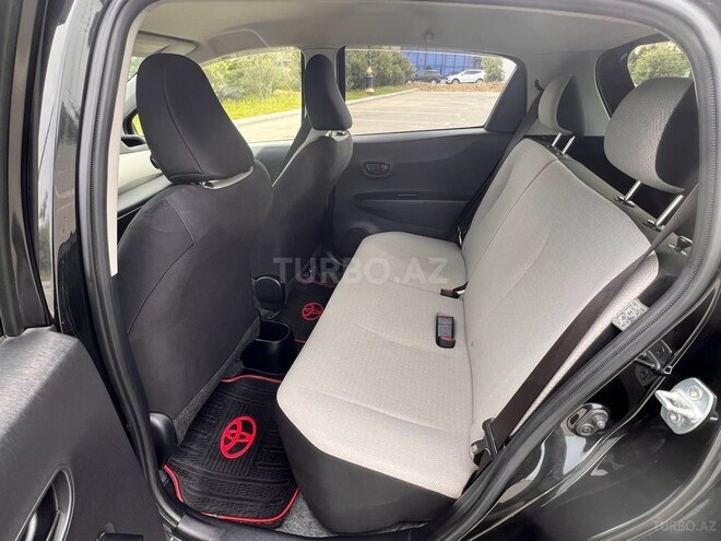 Toyota Vitz 2011, 100,000 km - 1.3 l - Bakı