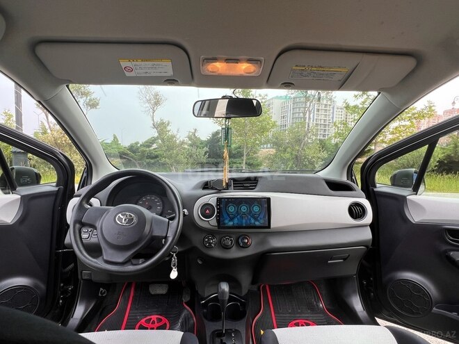 Toyota Vitz 2011, 100,000 km - 1.3 l - Bakı