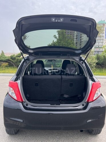 Toyota Vitz 2011, 100,000 km - 1.3 l - Bakı