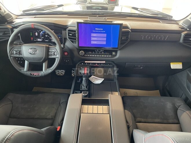 Toyota Sequoia-10
