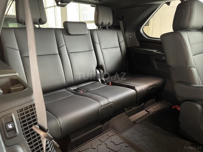 Toyota Sequoia-19