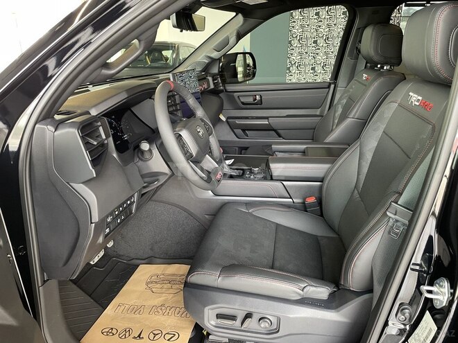 Toyota Sequoia-9
