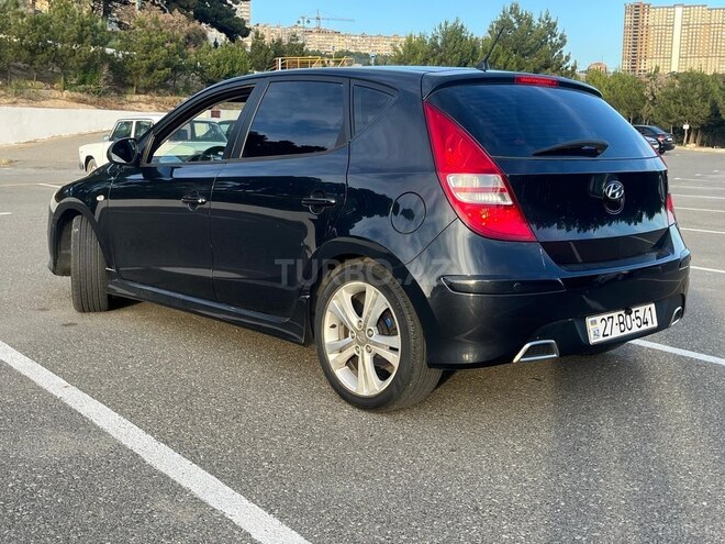 Hyundai i30 2009, 300,000 km - 1.6 l - Bakı