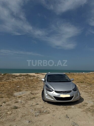Hyundai Elantra 2015, 201,329 km - 1.8 л - Bakı