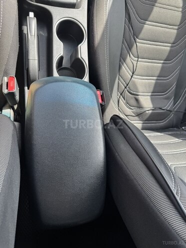 Hyundai Elantra 2015, 201,329 km - 1.8 л - Bakı