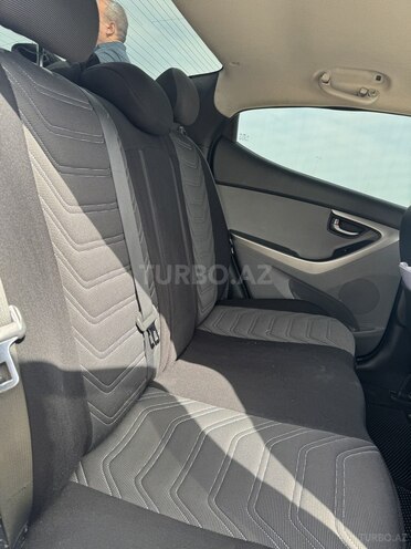Hyundai Elantra 2015, 201,329 km - 1.8 л - Bakı