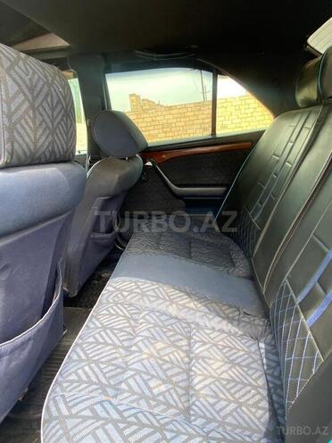 Mercedes C 220 1995, 245,178 km - 2.2 л - Bakı