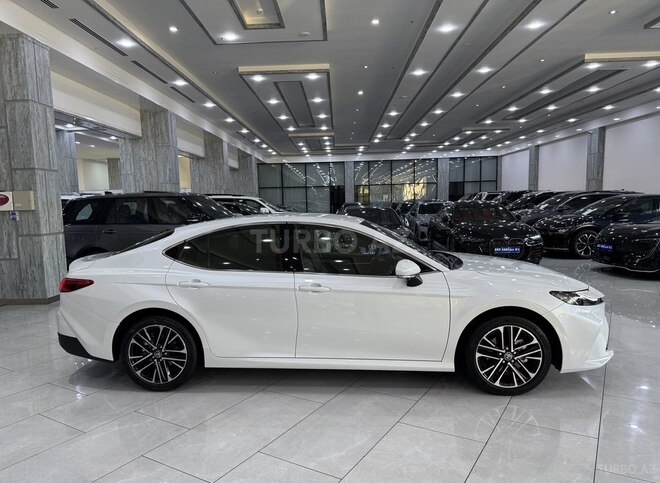 Toyota Camry-4