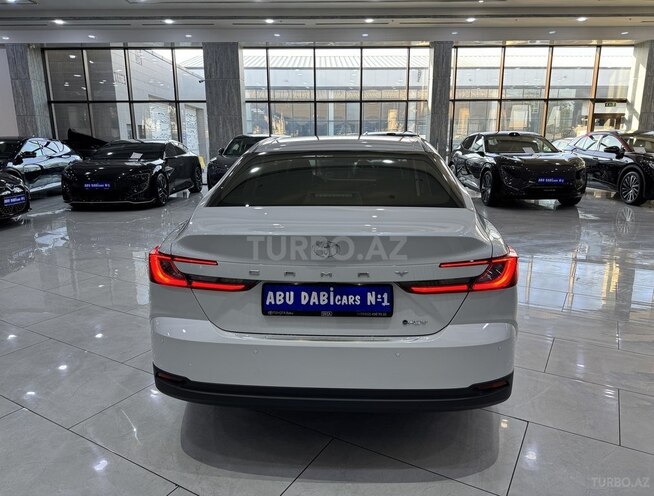 Toyota Camry-7