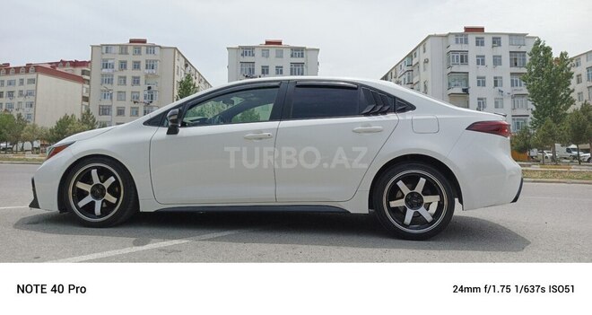 Toyota Corolla 2019, 176,830 km - 2.0 л - Bakı