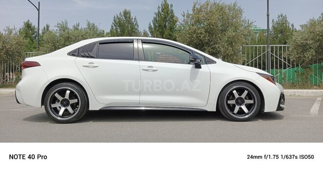 Toyota Corolla 2019, 176,830 km - 2.0 л - Bakı