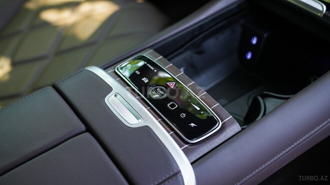 Mercedes-Maybach EQS 680 4MATIC SUV-16