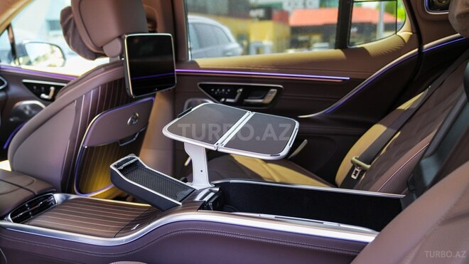 Mercedes-Maybach EQS 680 4MATIC SUV-22