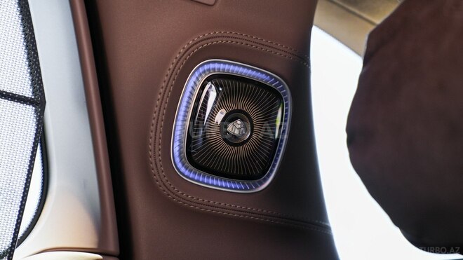 Mercedes-Maybach EQS 680 4MATIC SUV-20
