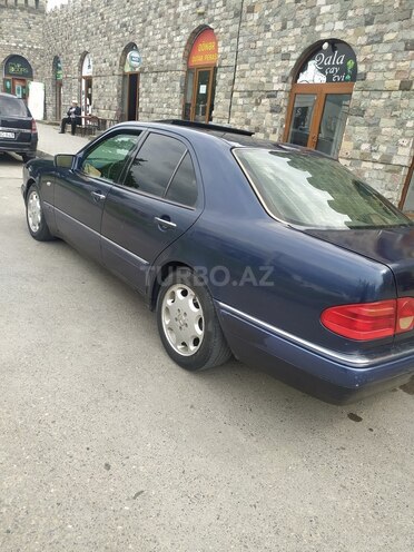 Mercedes E 240 1998, 480,000 km - 2.4 l - İsmayıllı