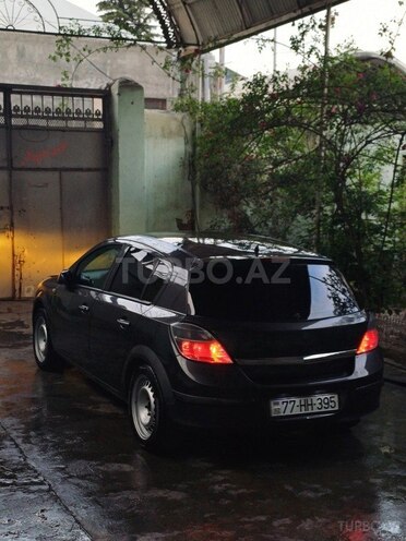 Opel Astra 2009, 300,000 km - 1.4 l - Gəncə