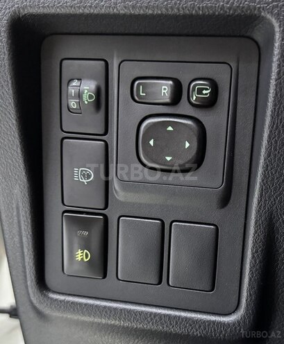 Toyota Land Cruiser Prado 2013, 129,700 km - 2.7 l - Bakı