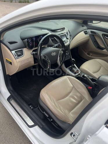 Hyundai Elantra 2015, 153,000 km - 1.8 l - Bakı
