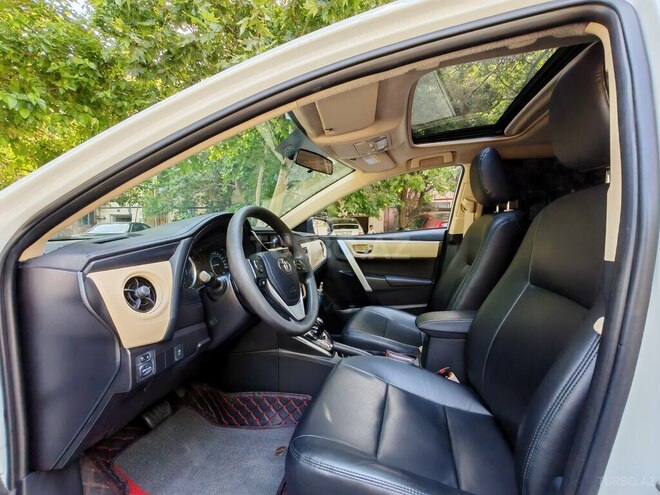 Toyota Corolla 2018, 46,000 km - 1.8 l - Bakı