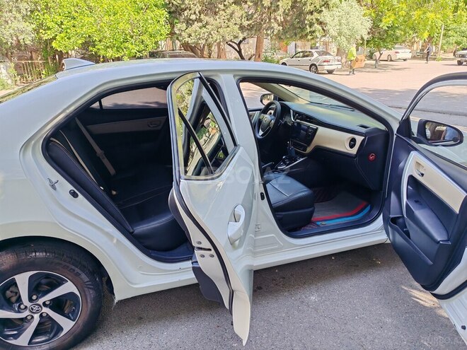 Toyota Corolla 2018, 46,000 km - 1.8 l - Bakı