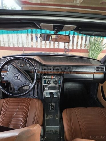 Mercedes C 250 1991, 500,000 km - 2.5 л - İmişli