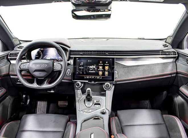 Lynk & Co 05-15