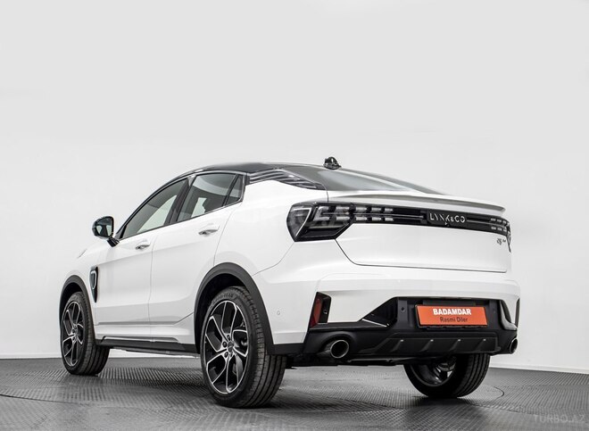 Lynk & Co 05-5