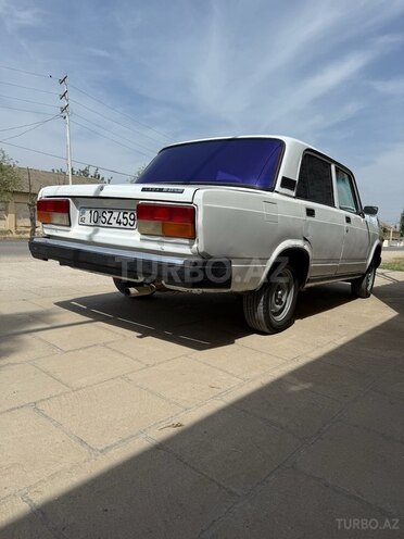 LADA (VAZ) 2107 2004, 95,000 km - 1.6 л - Salyan