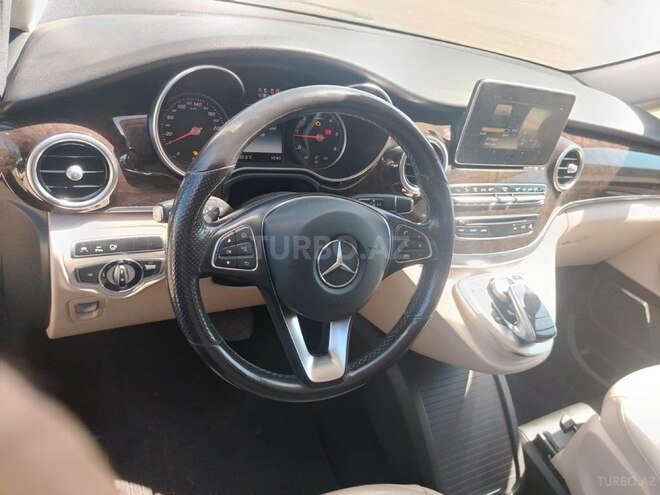 Mercedes V 250-2