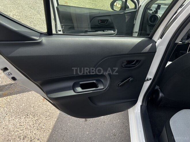 Toyota Aqua 2019, 115,000 km - 1.5 l - Bakı