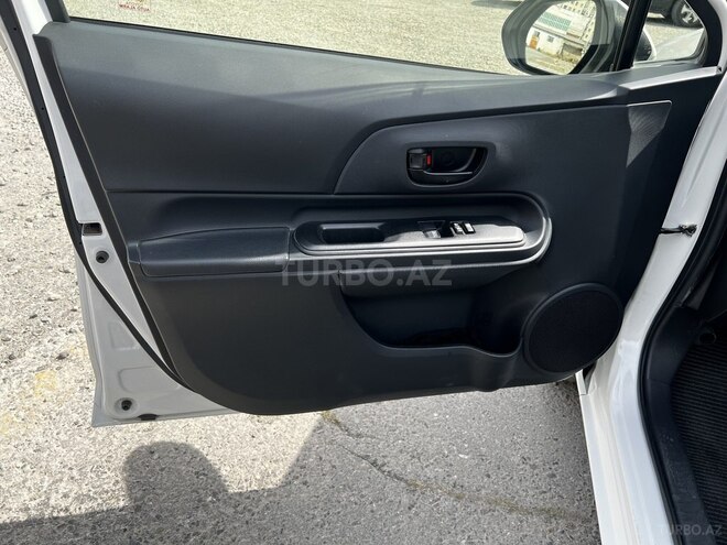 Toyota Aqua 2019, 115,000 km - 1.5 l - Bakı