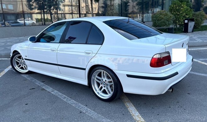 BMW 530 2000, 299,000 km - 3.0 l - Bakı