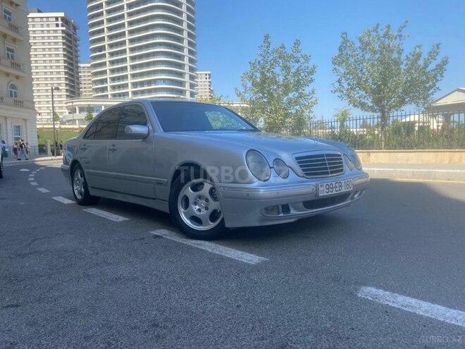Mercedes E 270 2000, 430,000 km - 2.7 l - Bakı