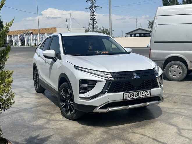 Mitsubishi Eclipse Cross 2022, 52,000 km - 2.0 л - Bərdə