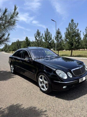 Mercedes E 220 d 2004, 385,000 km - 2.2 l - Masallı