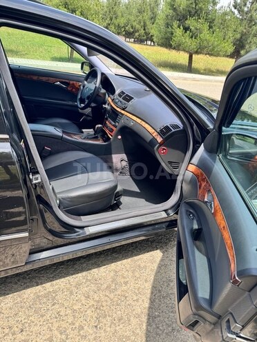 Mercedes E 220 d 2004, 385,000 km - 2.2 l - Masallı