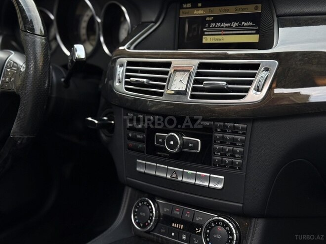 Mercedes CLS 350 2011, 209,000 km - 3.5 l - Yevlax