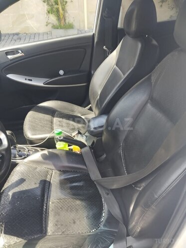 Hyundai Accent 2011, 250,871 km - 1.6 l - Bakı