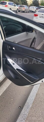 Hyundai Accent 2011, 250,871 km - 1.6 l - Bakı