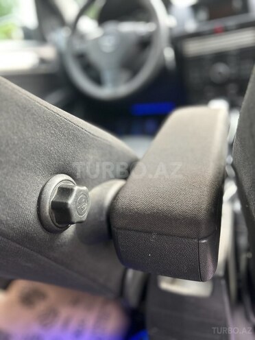Opel Astra 2007, 175,000 km - 1.4 l - Bakı