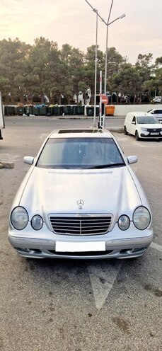 Mercedes E 270 2000, 329,500 km - 2.7 l - Bakı