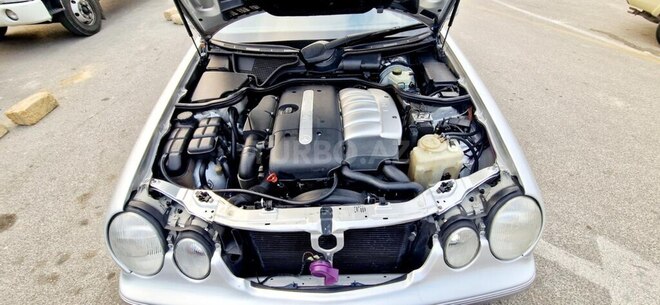 Mercedes E 270 2000, 329,500 km - 2.7 l - Bakı