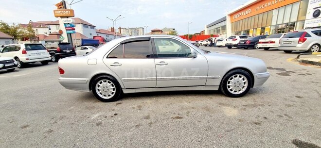 Mercedes E 270 2000, 329,500 km - 2.7 l - Bakı