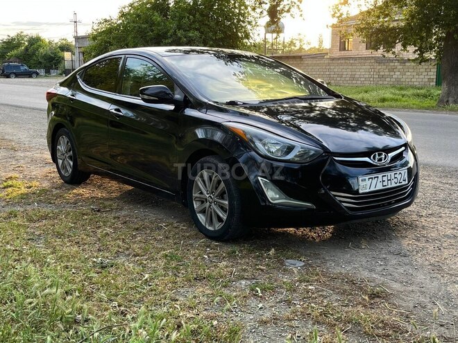 Hyundai Elantra 2014, 260,000 km - 1.8 л - Xudat